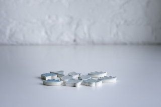 H 1 cm   Ø 3-4 cm   (2014)